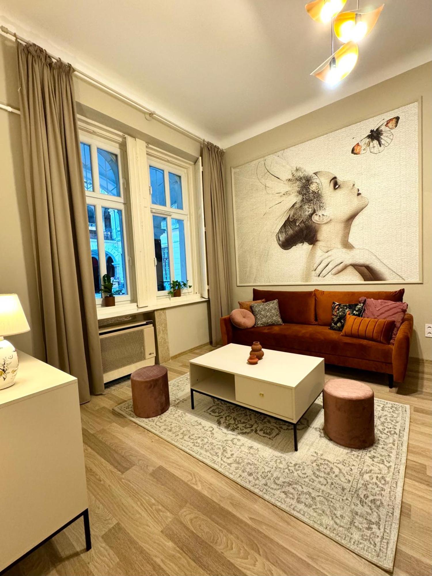 Stay At Liz Budapest Central Exteriör bild